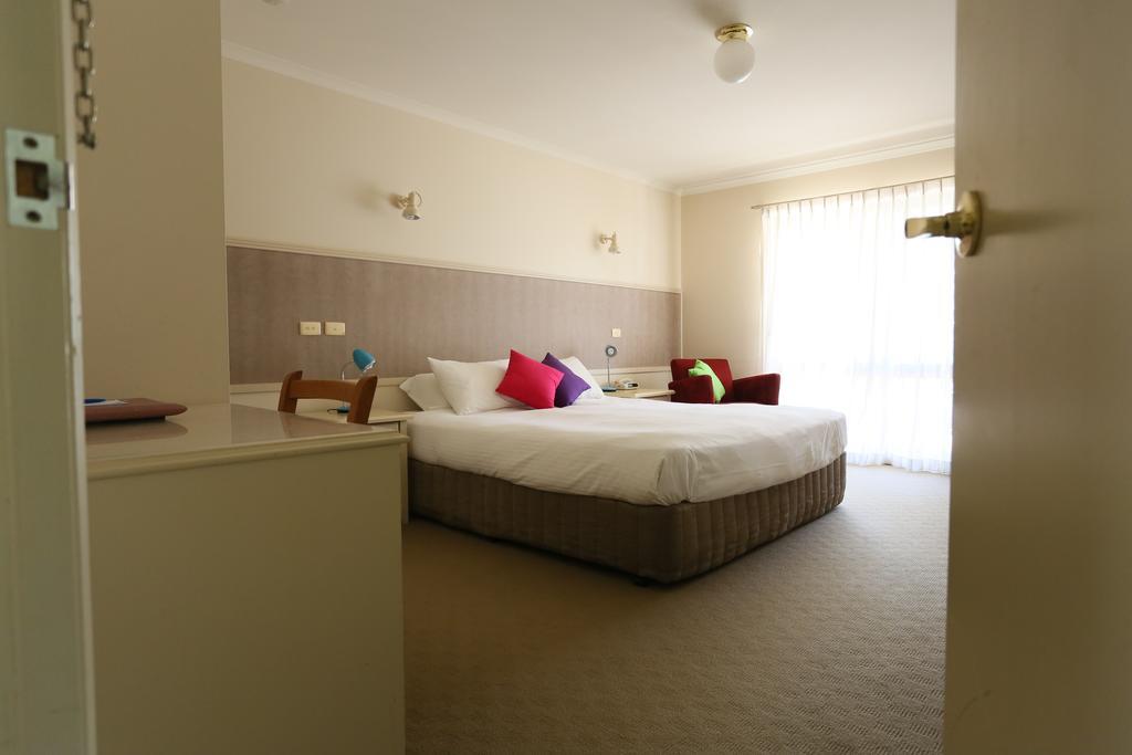 Resort Hume 3*