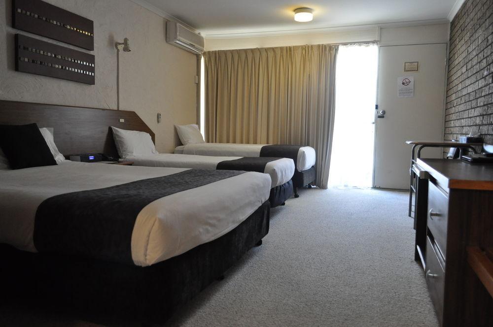 Burvale Motor Motel 3*