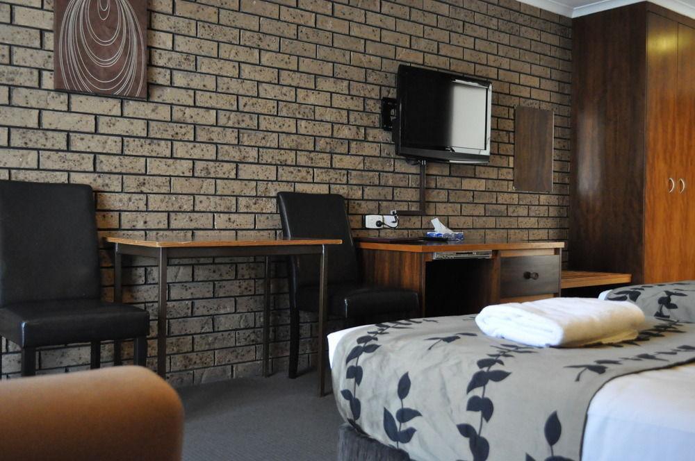Burvale Motor 3*