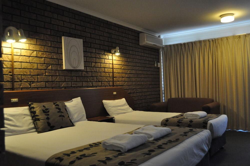 Burvale Motor 3* Albury