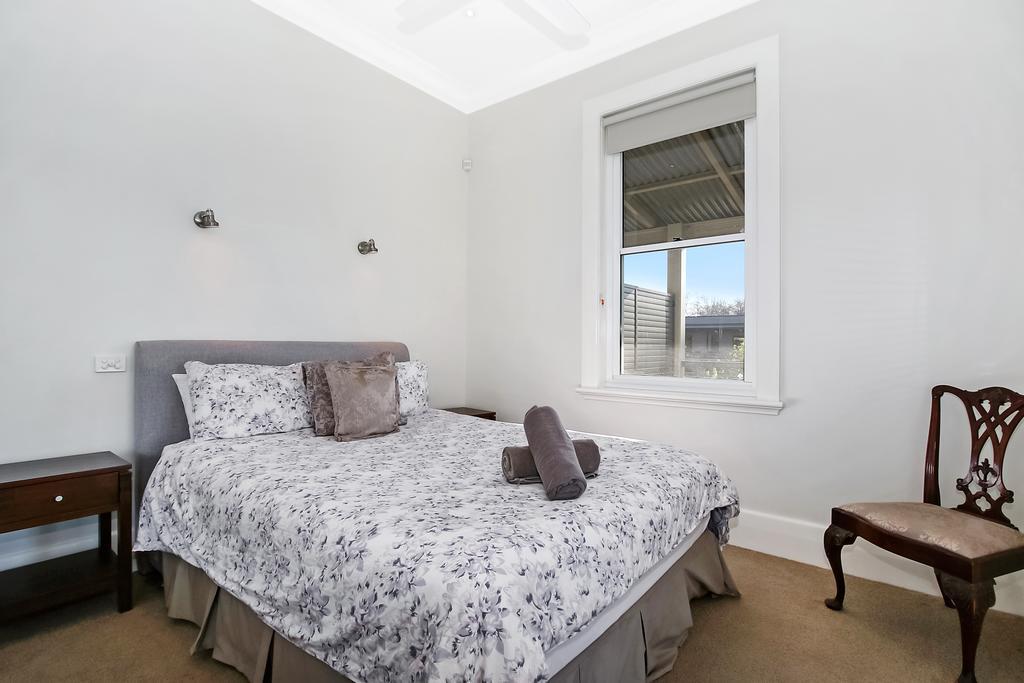 Suites - Waterstreet Apartment
