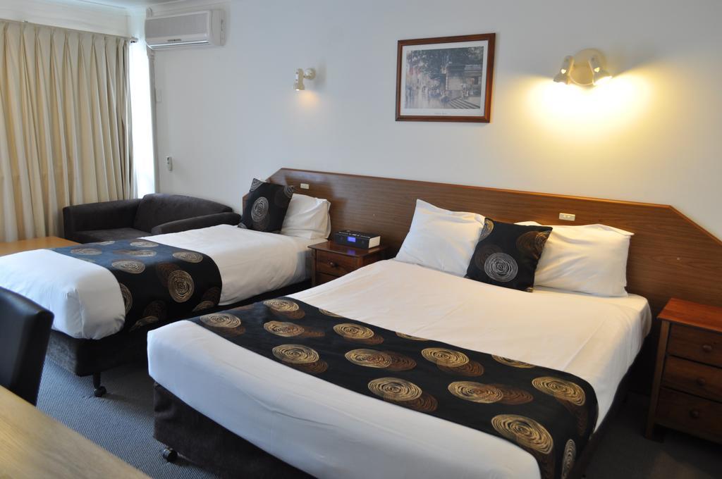 Burvale Motor 3*