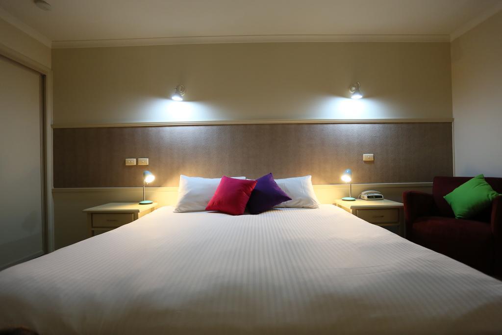 Hume Resort 3*