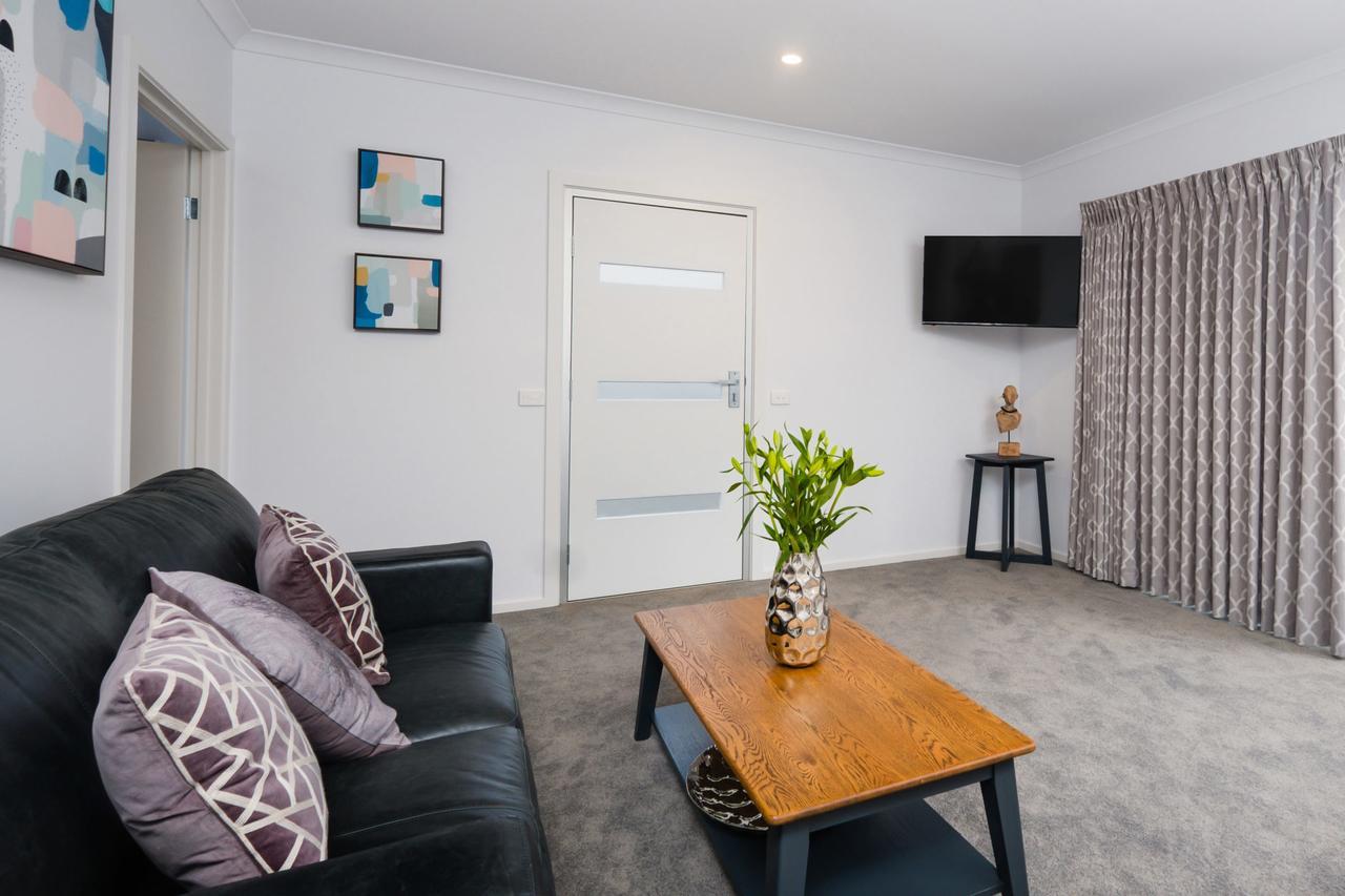 Yalandra 5 Holiday home