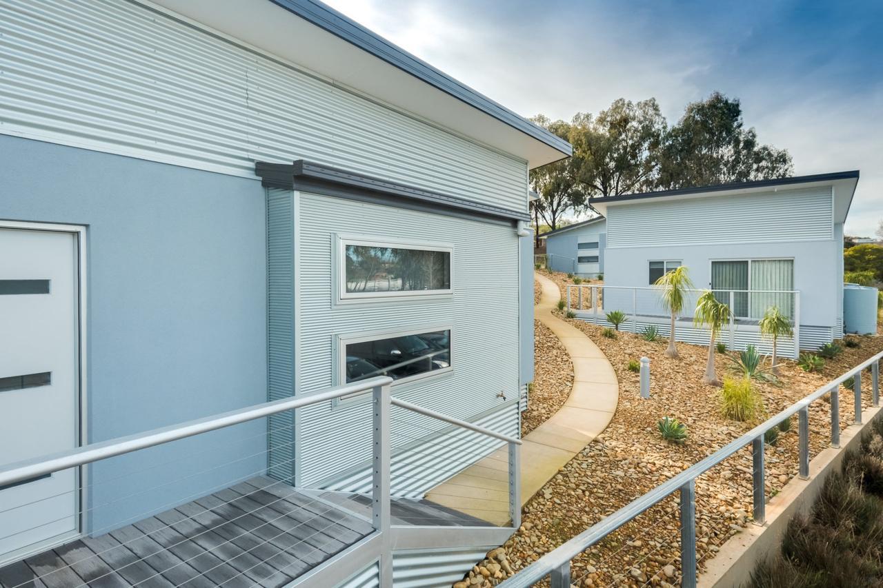 Yalandra 5 * Albury