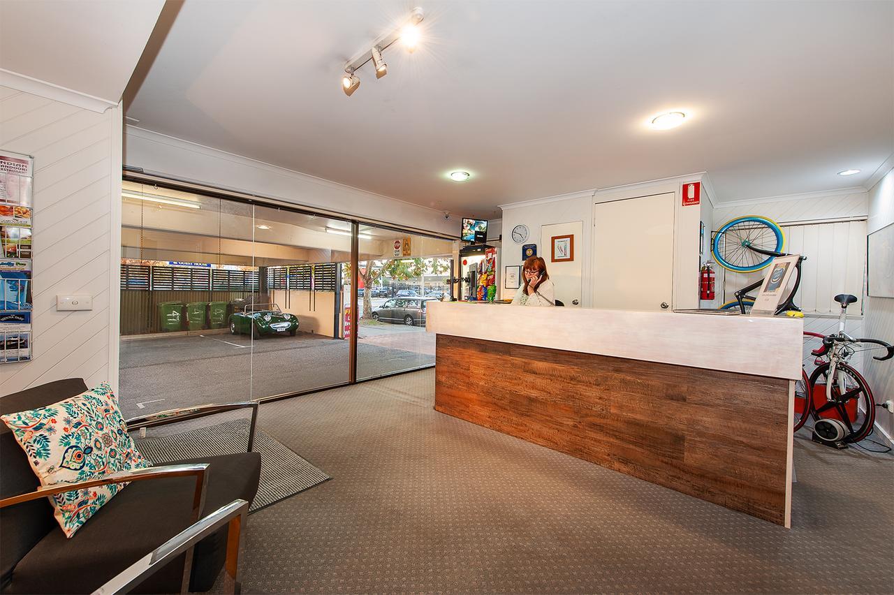Winsor Park Motor Albury