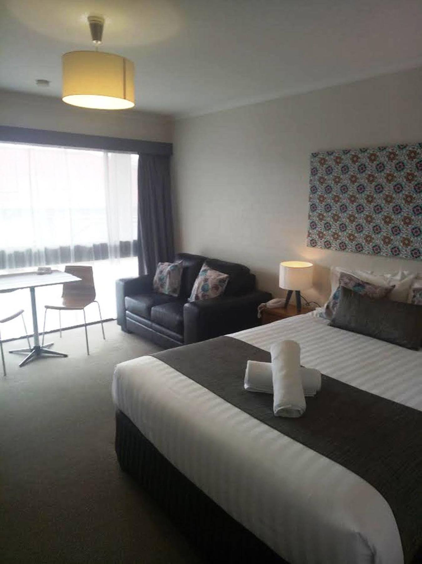 Winsor Park Motor Motel 3*
