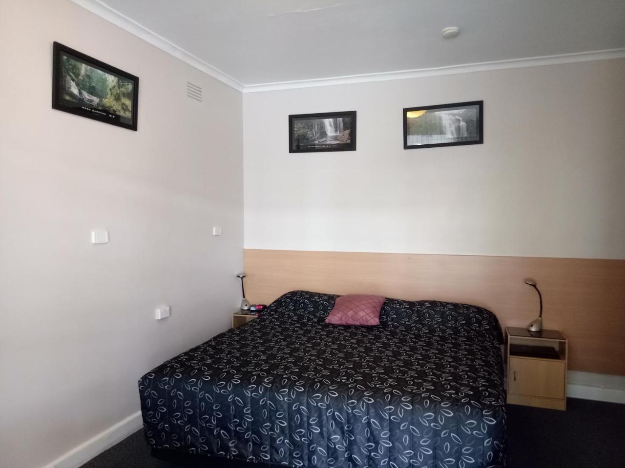 Clifton Motel