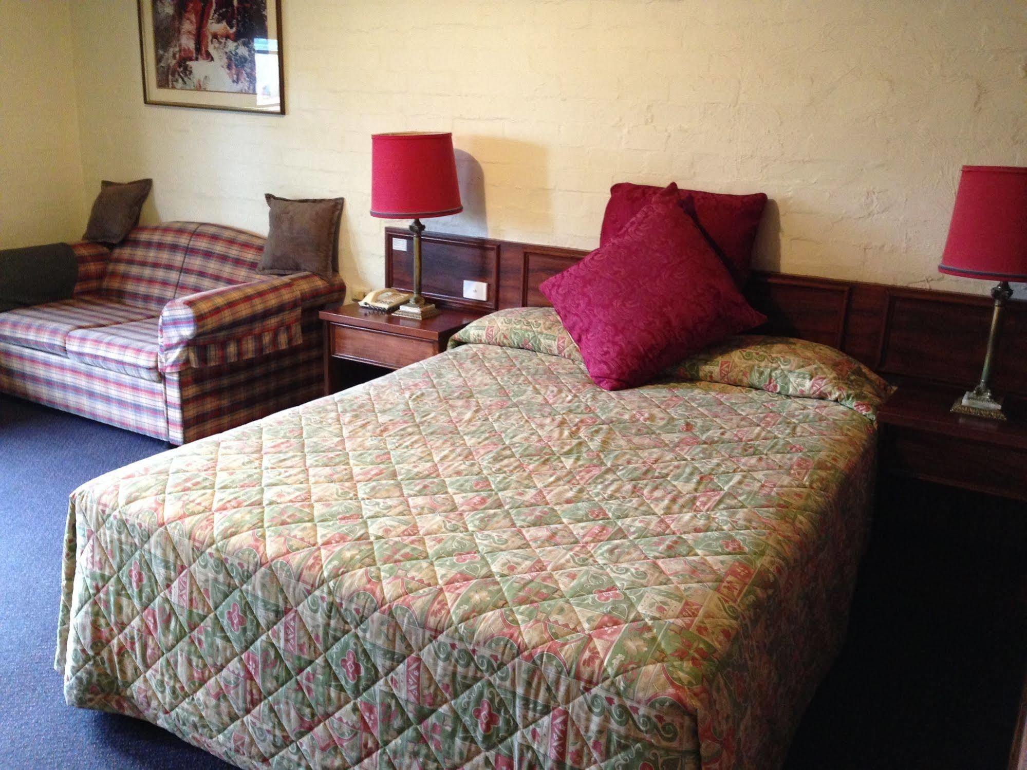 Seaton Arms Motor 3* Albury
