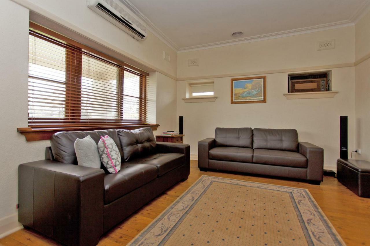 Red Brick Beauty - Holiday home