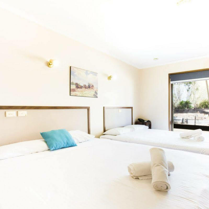 Resort Hume 3*