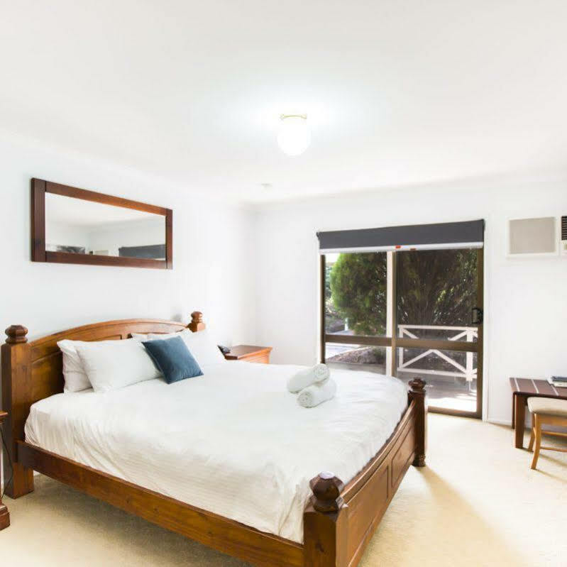 Hume Resort 3*