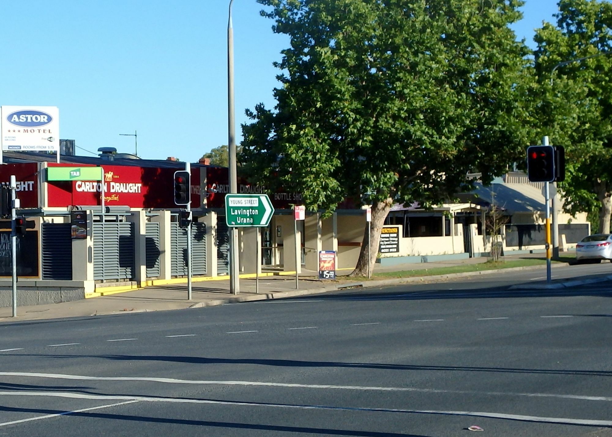 Astor 3* Albury