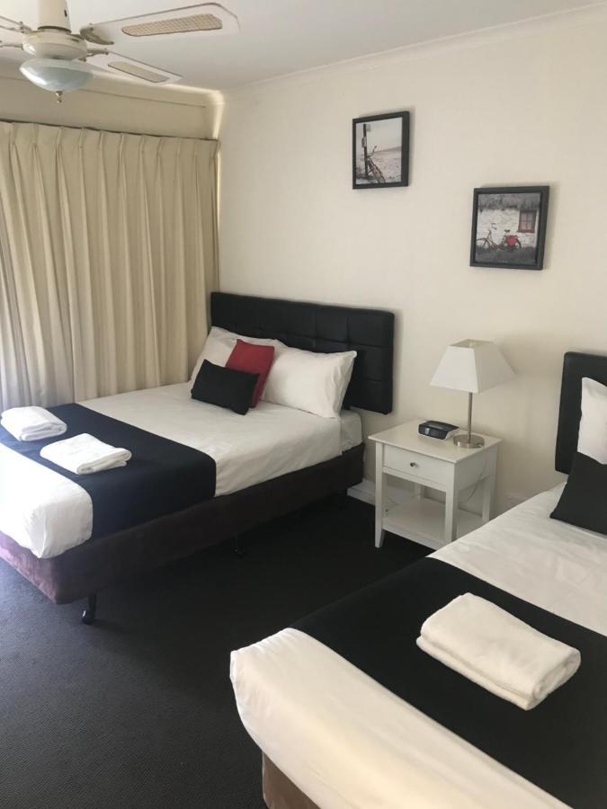 Burvale Motor 3*