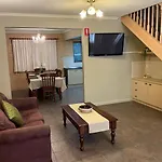 Albury Georgian Motel & Suites