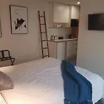 Modern, Private And Close To Town.