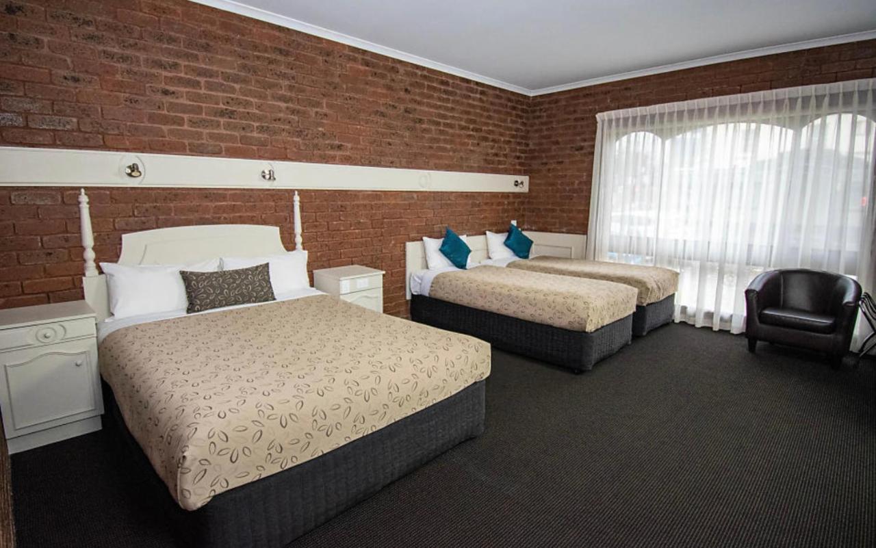 Motel Townhouse 3*