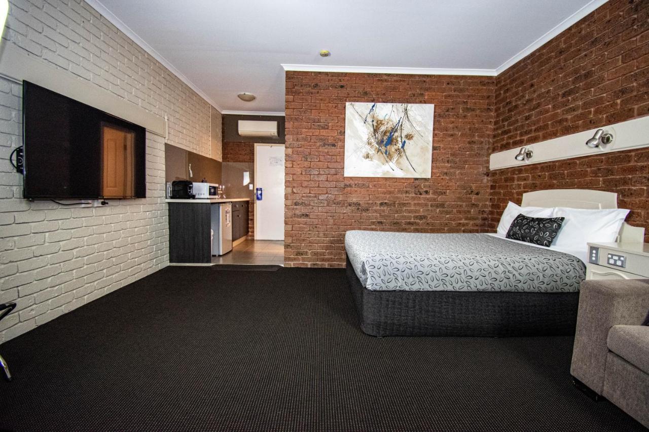 Motel Townhouse 3*