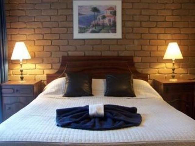 Classic Motor Motel