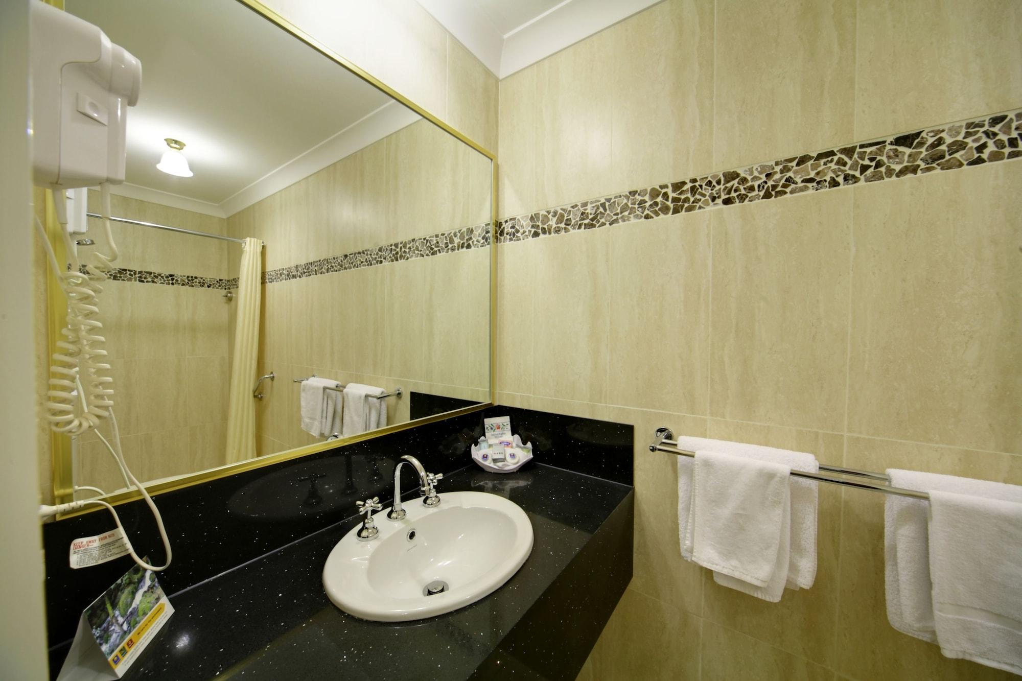 Georgian & 4* Albury