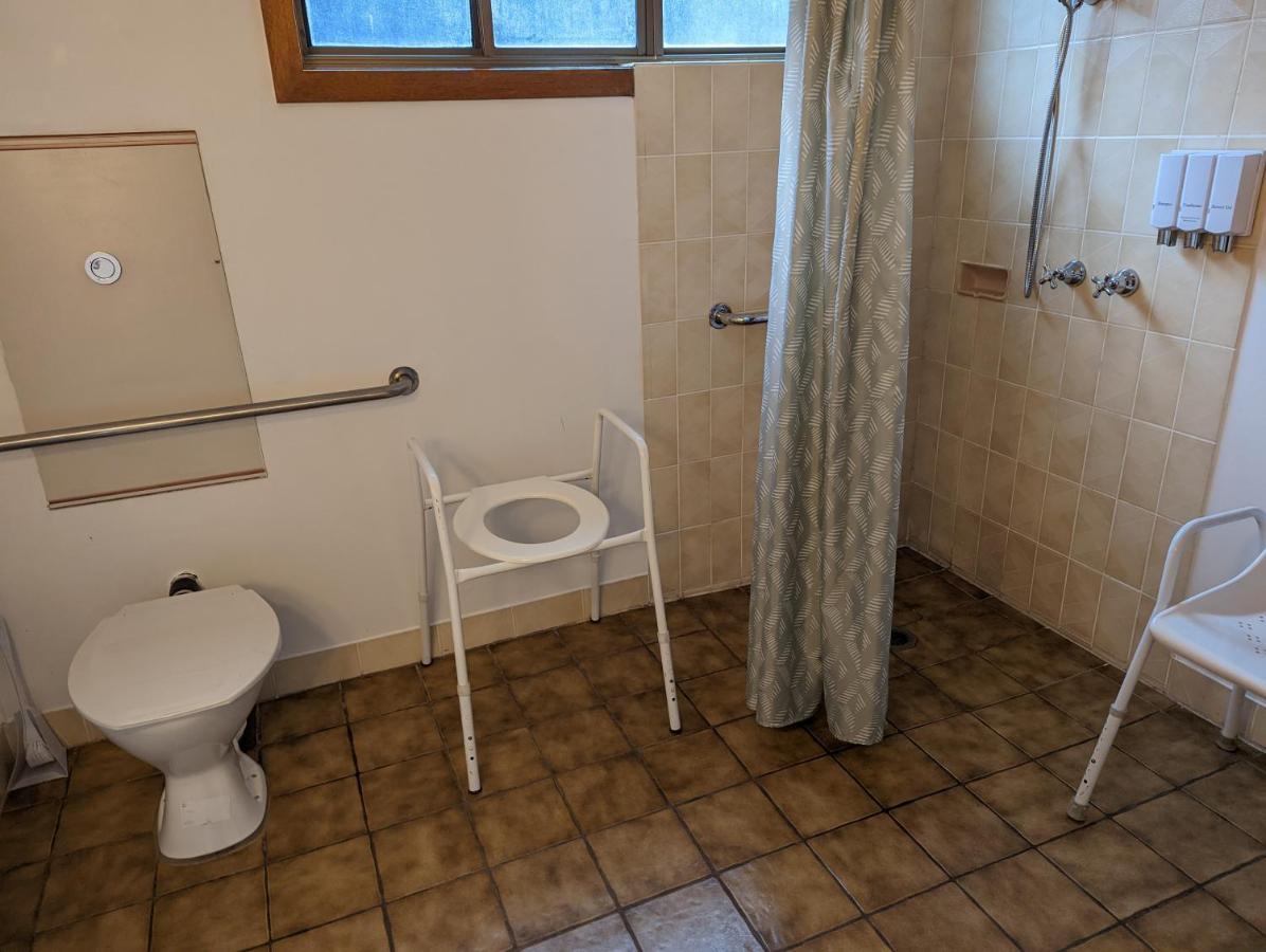 Motel Elm Court 3*