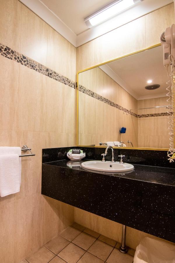 Georgian & Hotel 4*