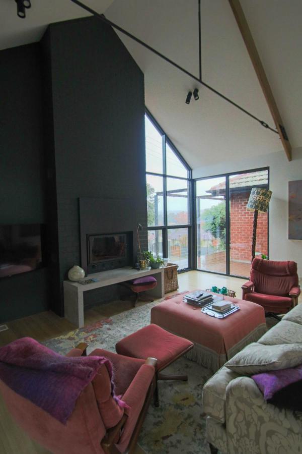 Apartment Queen On Randle Albury