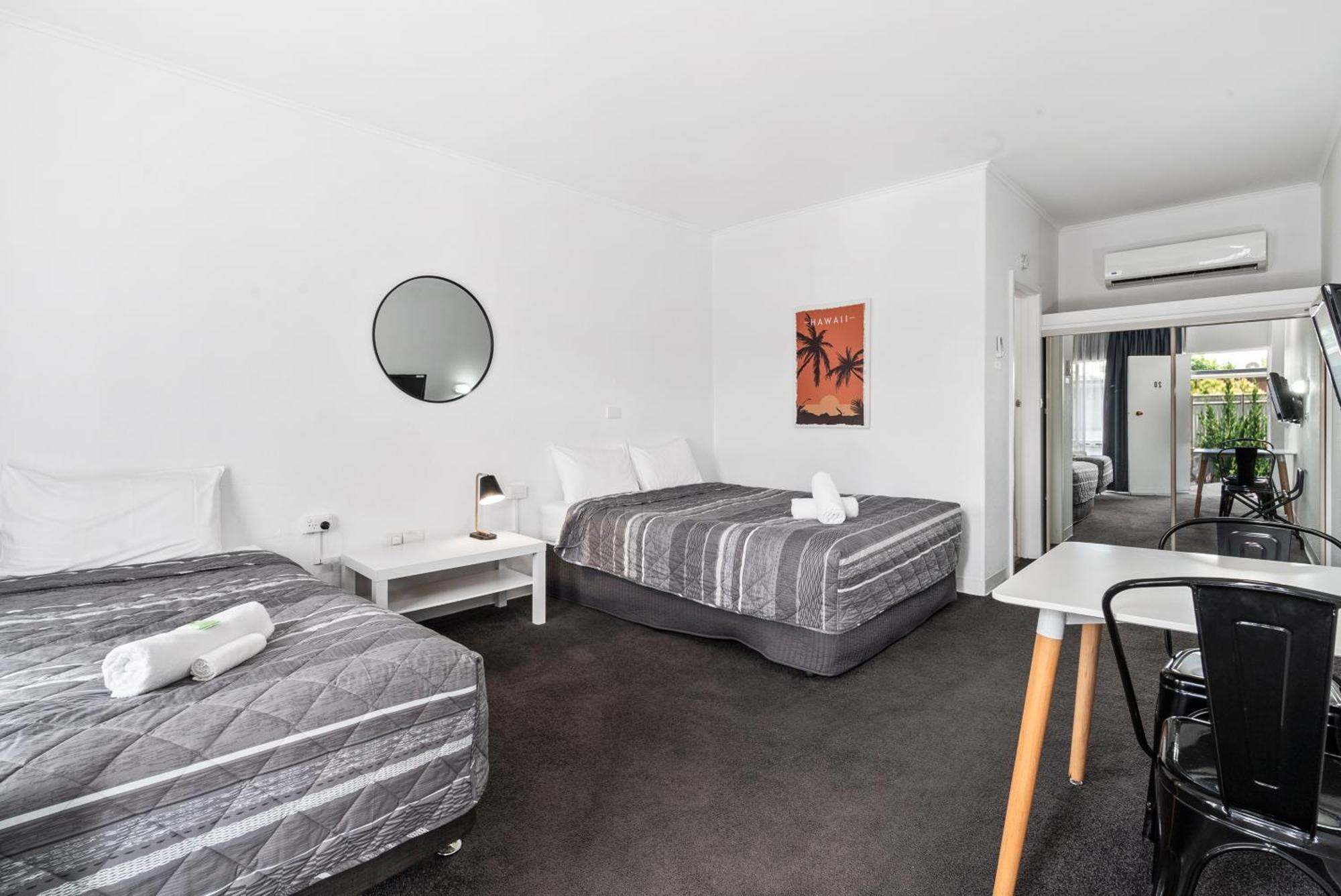 Hotel Commodore Motor Inn Albury