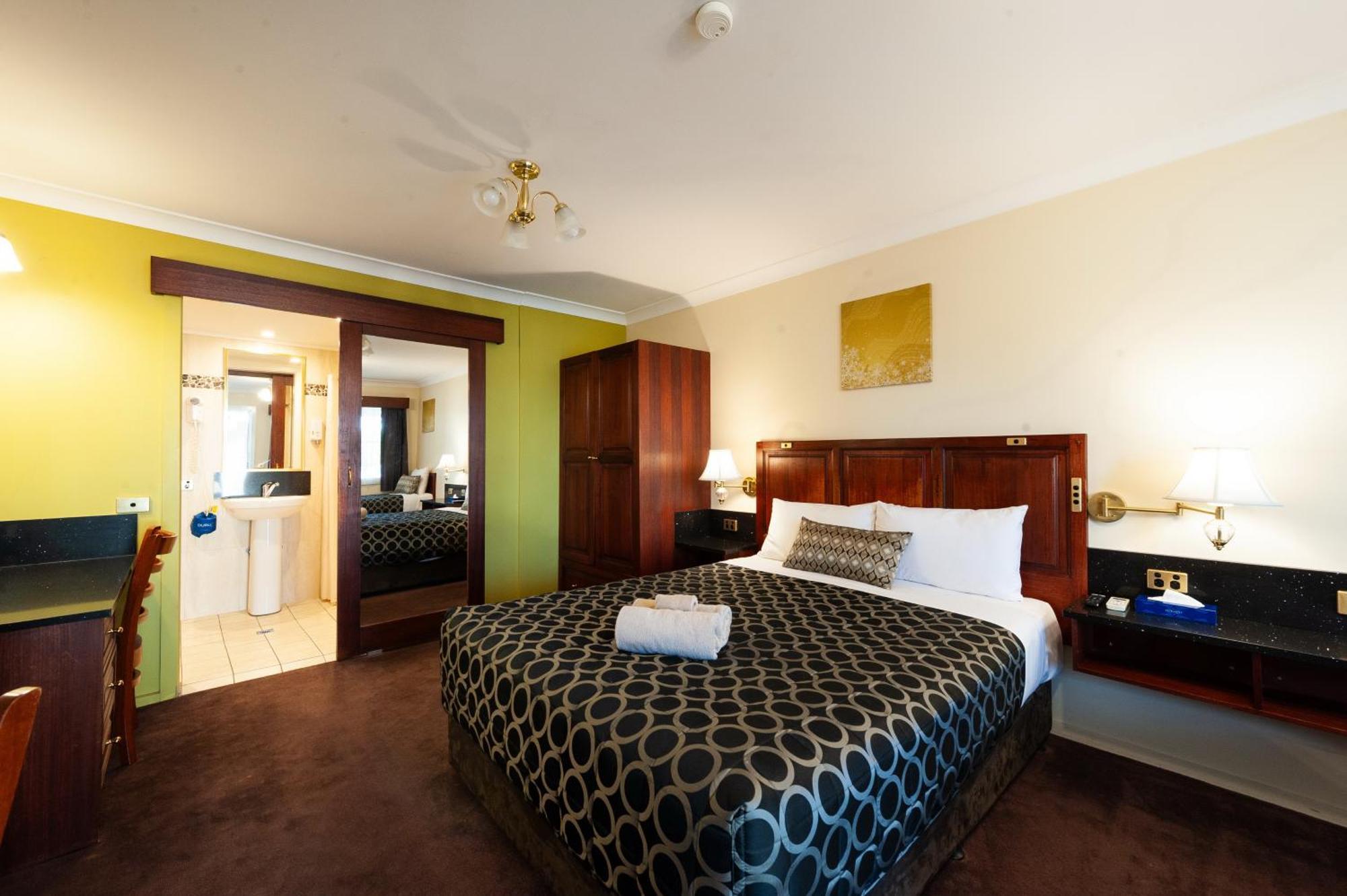 Georgian & Albury
