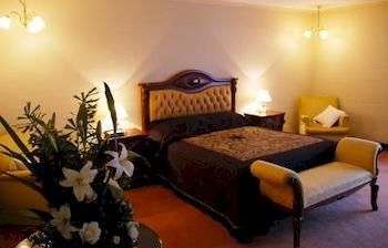Hotel Manor House