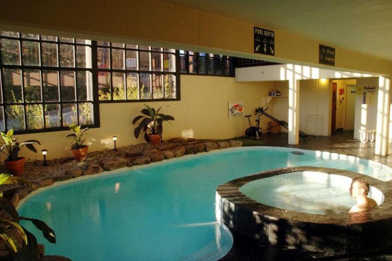 Manor House 4*