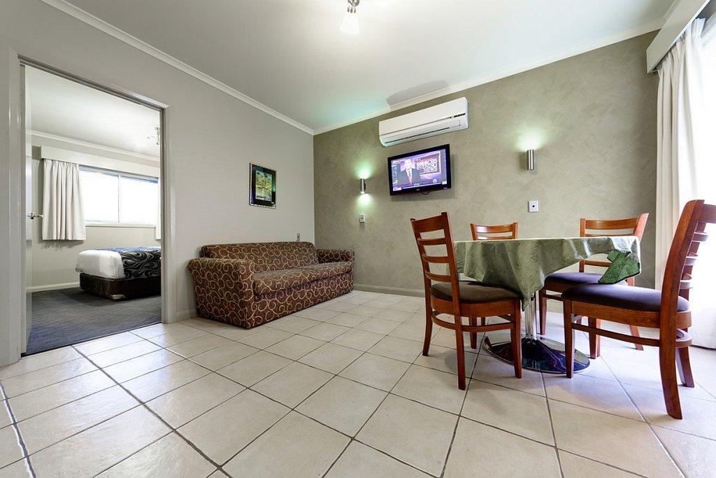 Georgian & 4* Albury