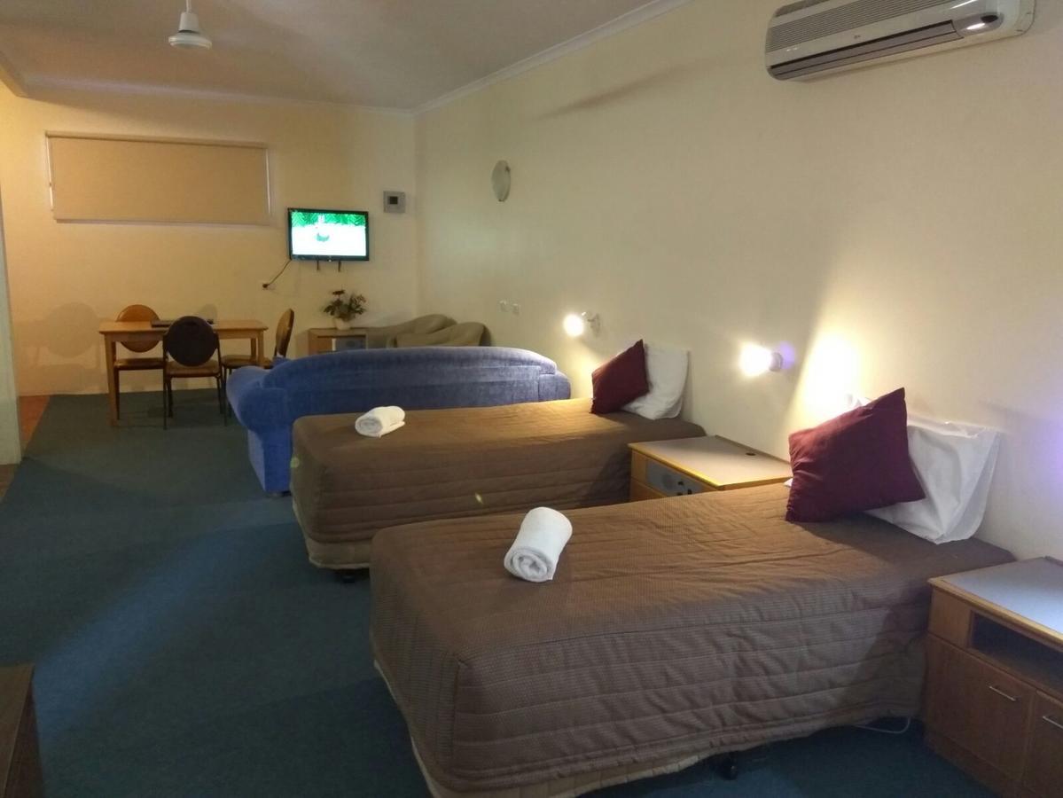 Motel Australia Park 4*