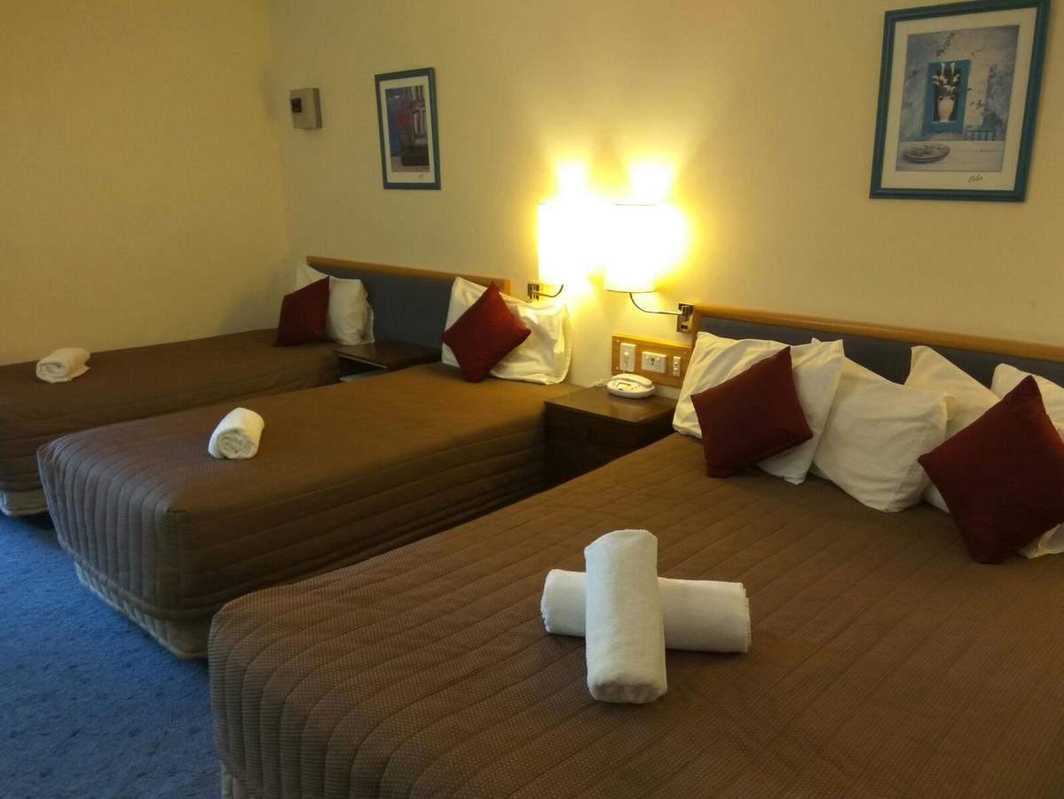 Australia Park Motel 4*