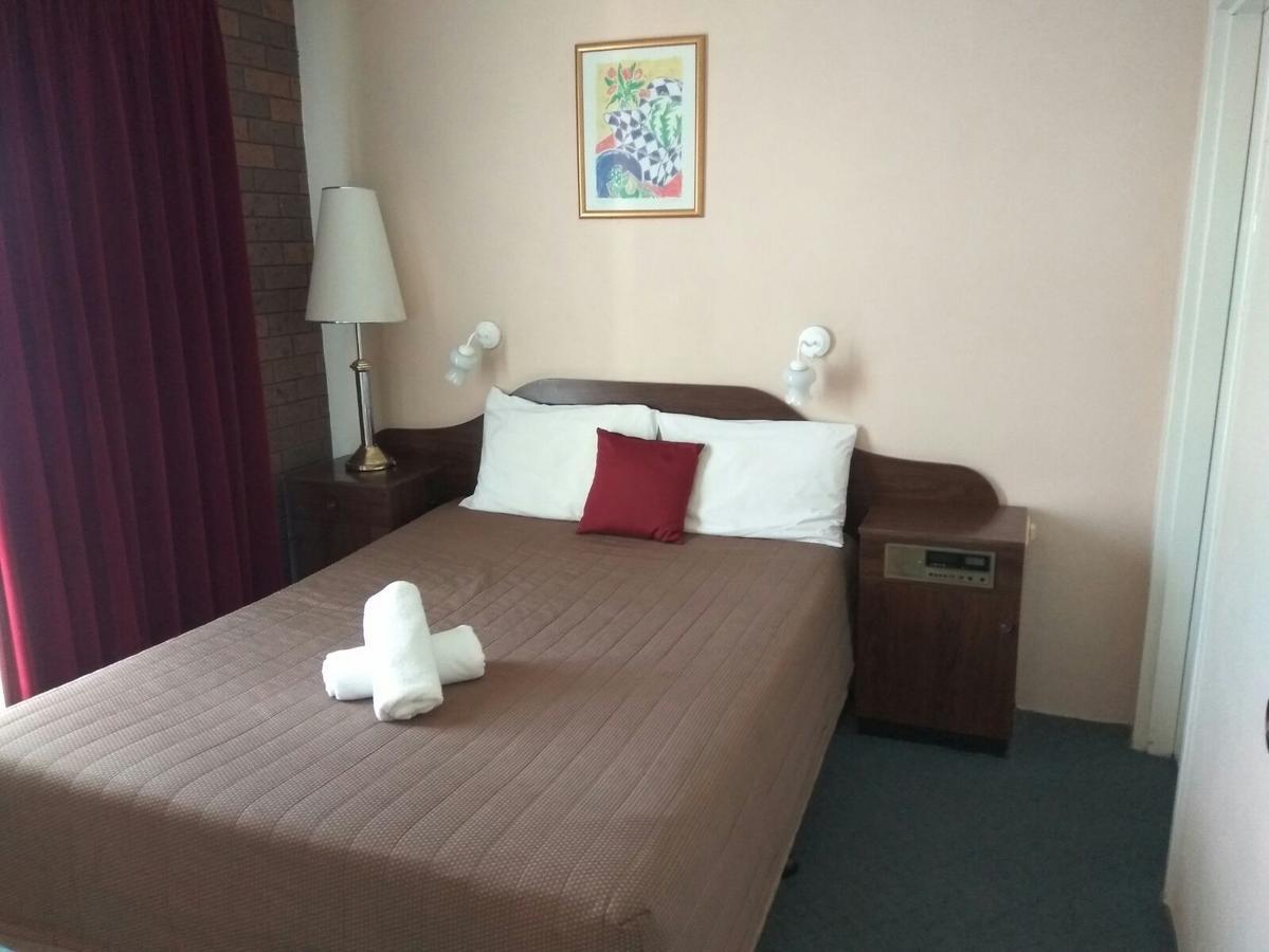 Australia Park Motel 4*