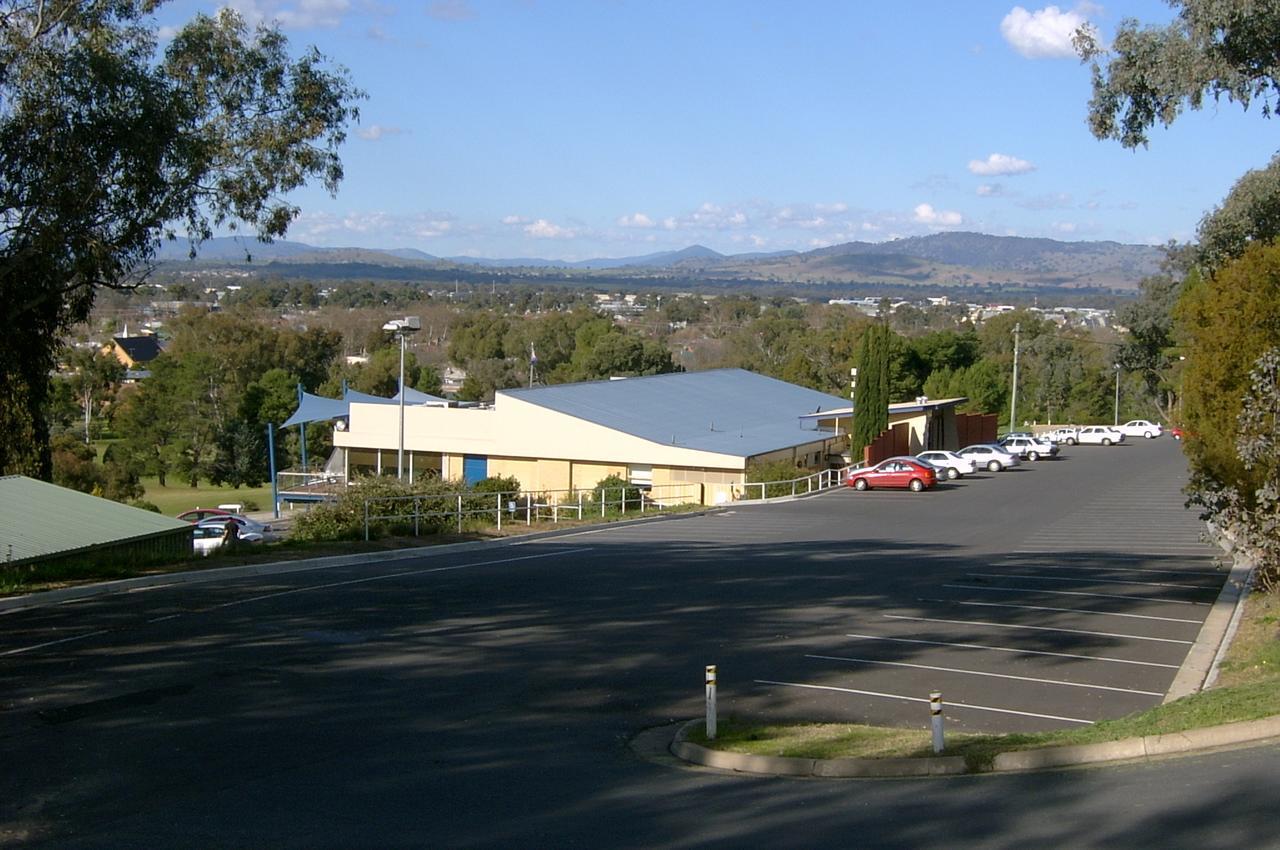 Commercial Golf 4* Albury