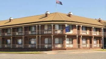 Townhouse Motel