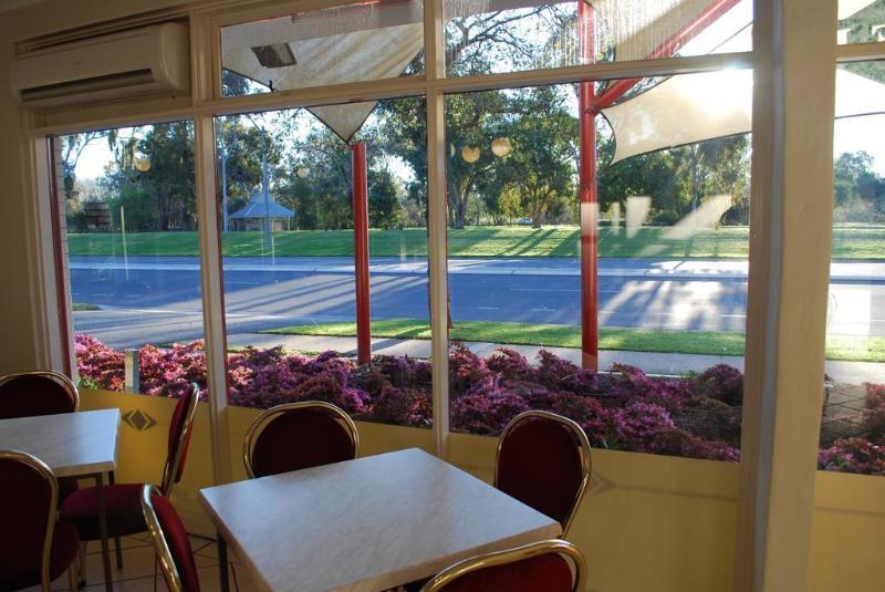 Hume Cbd 3* Albury