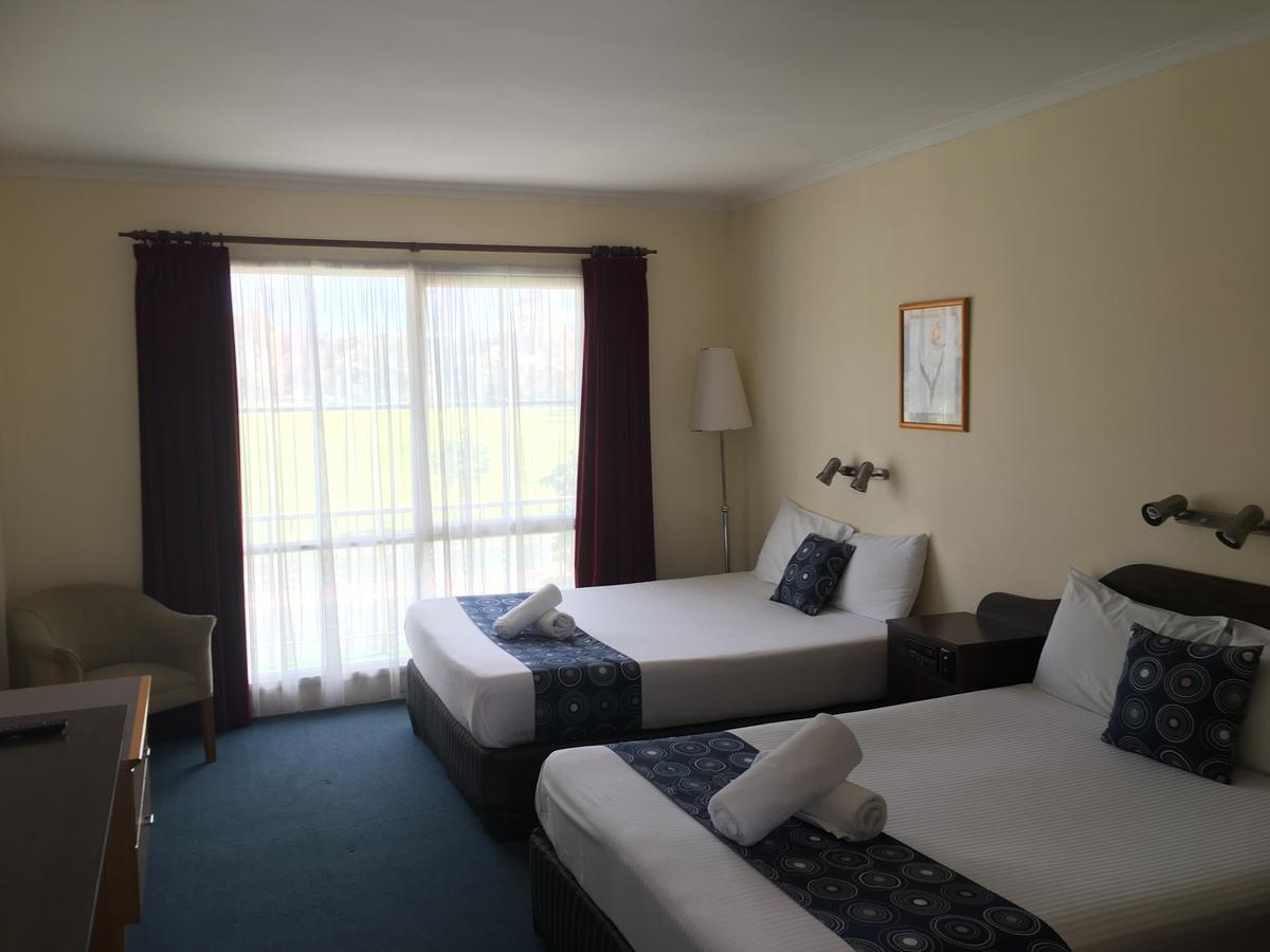 Australia Park Motel 4*