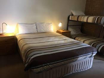 Allawa Motor Motel 3*