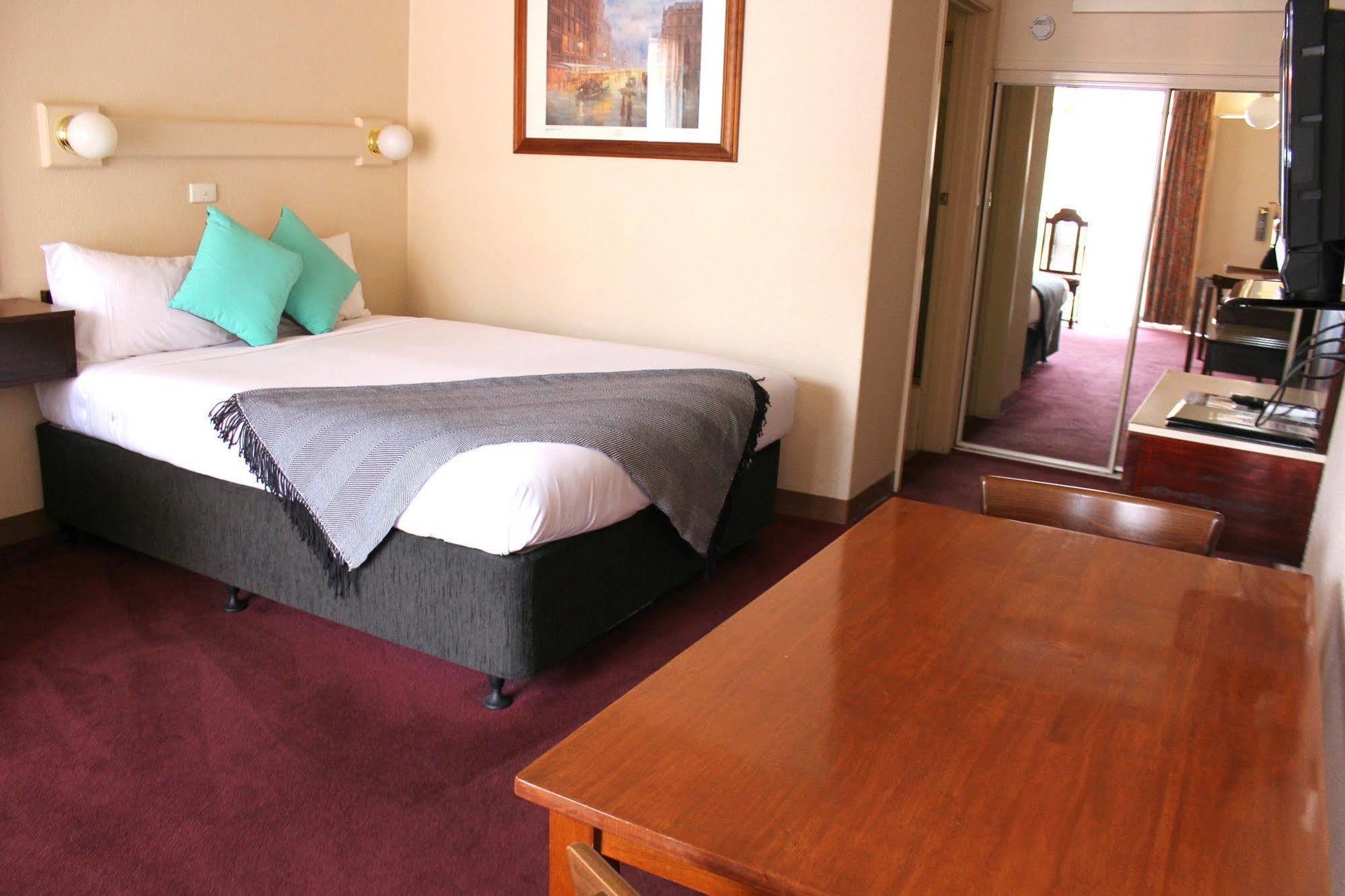 Commodore Motor Inn 3* Albury