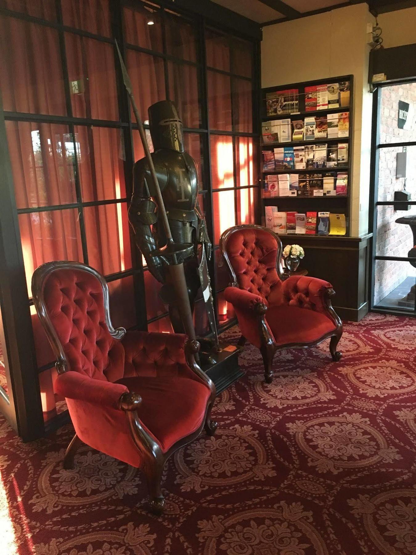Hotel Manor House