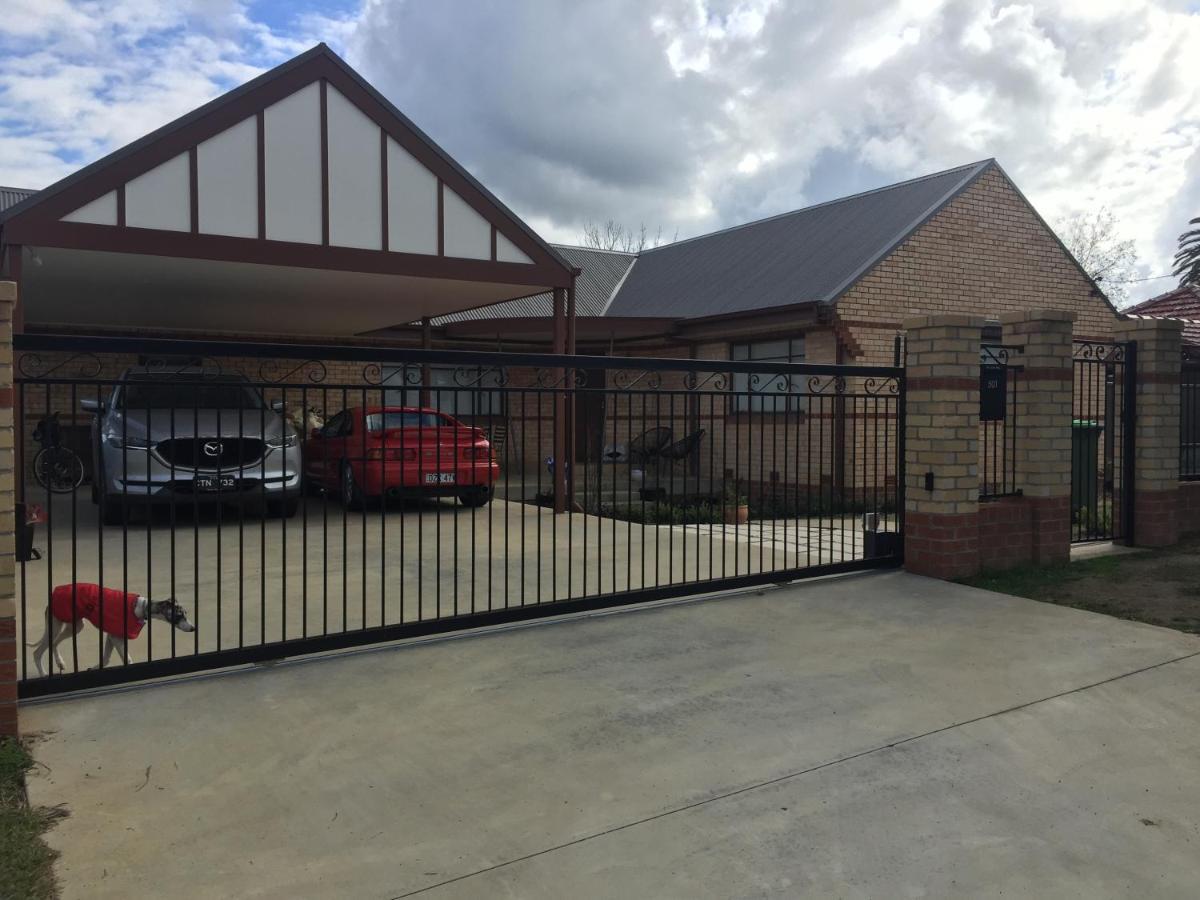 Modern, Private And Close To Town.