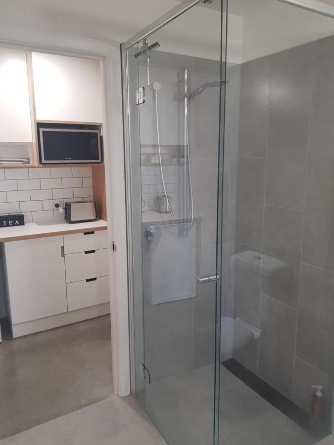 Modern, Private And Close To Town. Homestay *
